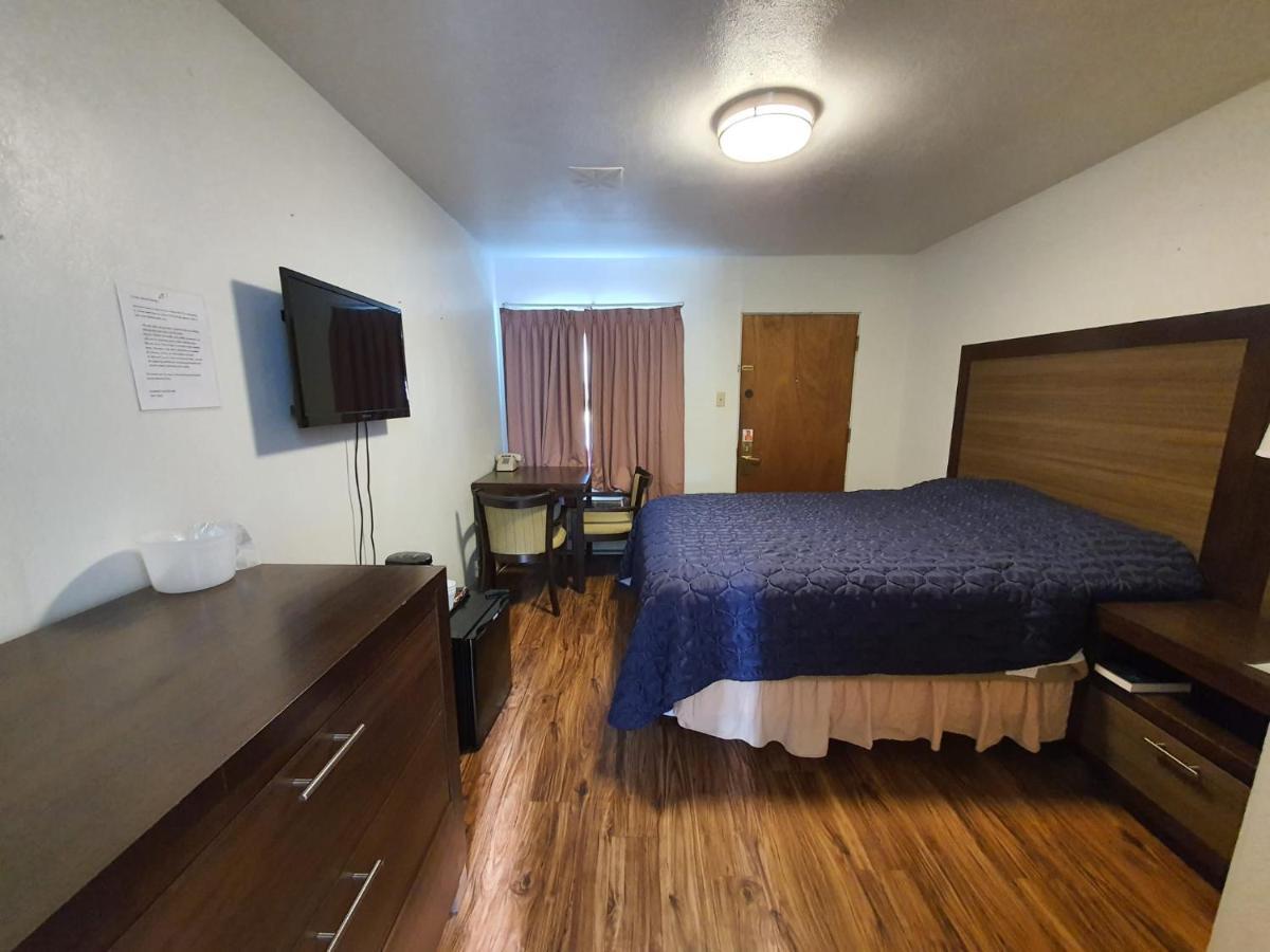 Sunrise Motor Inn Cody Dış mekan fotoğraf