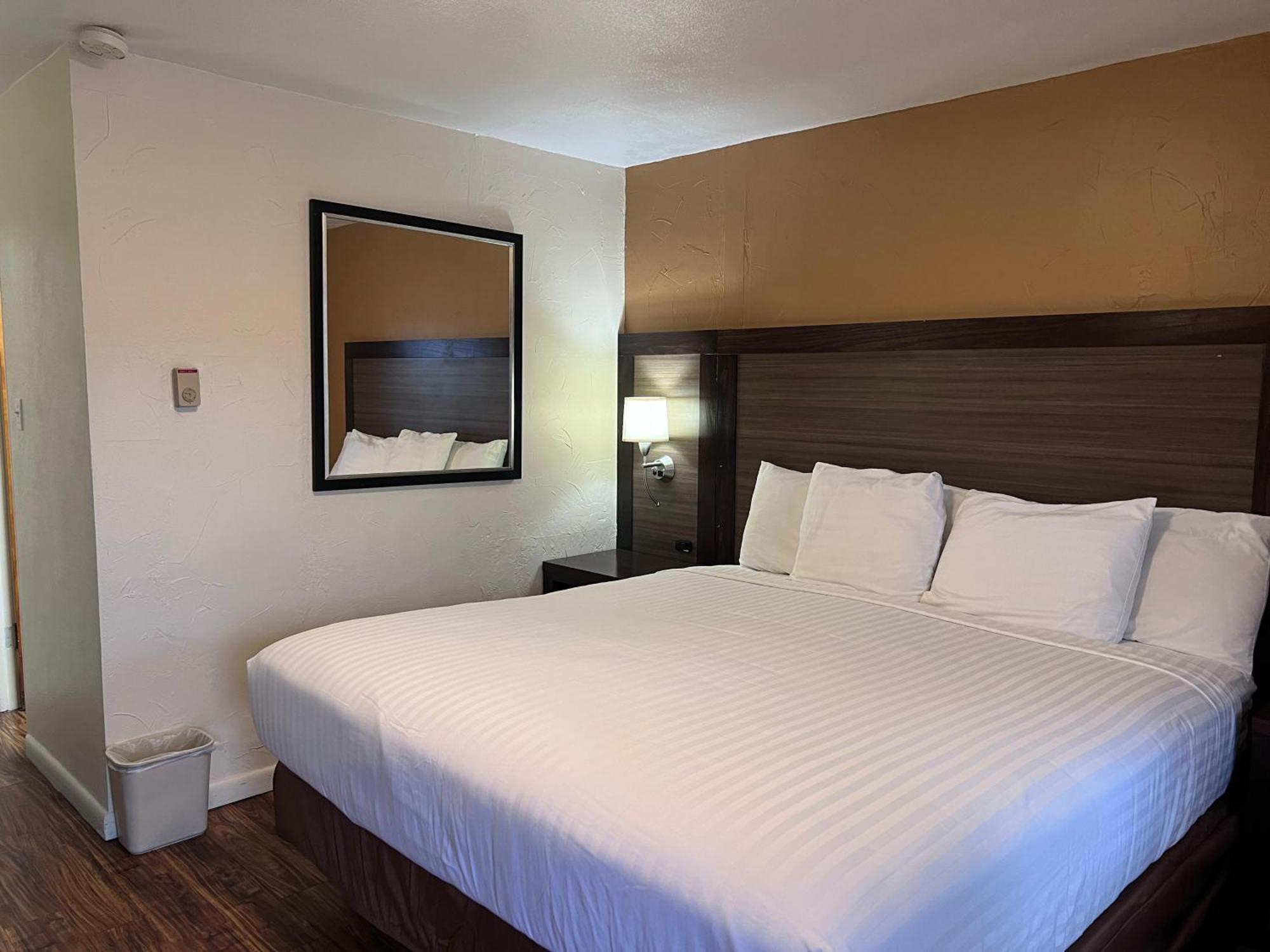 Sunrise Motor Inn Cody Dış mekan fotoğraf