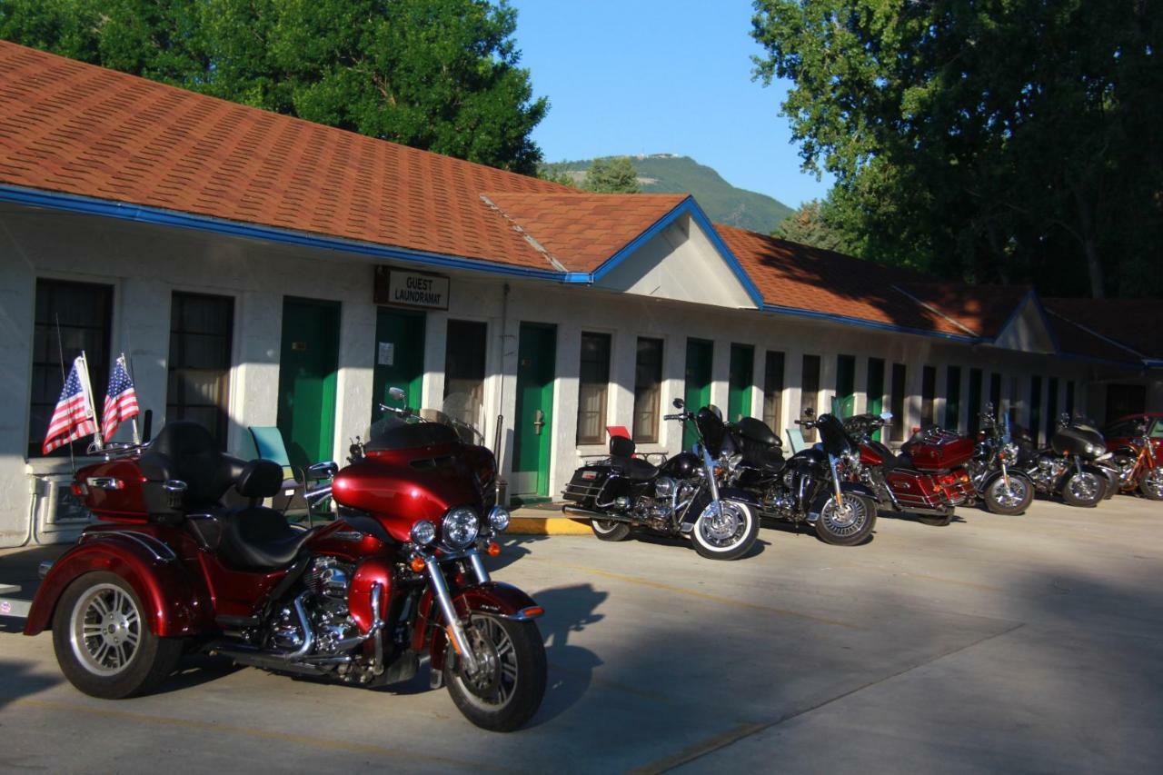 Sunrise Motor Inn Cody Dış mekan fotoğraf